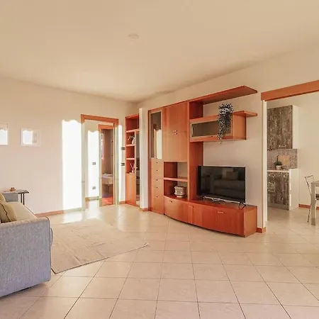 Bellavista Con Ac E Posto Auto A Brunate *