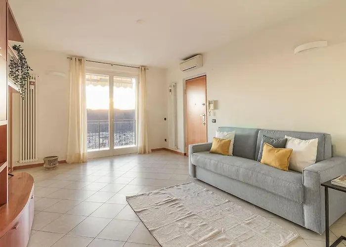 Bellavista Con Ac E Posto Auto A Brunate