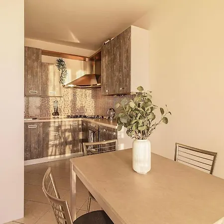 Bellavista Con Ac E Posto Auto A Brunate Apartment *